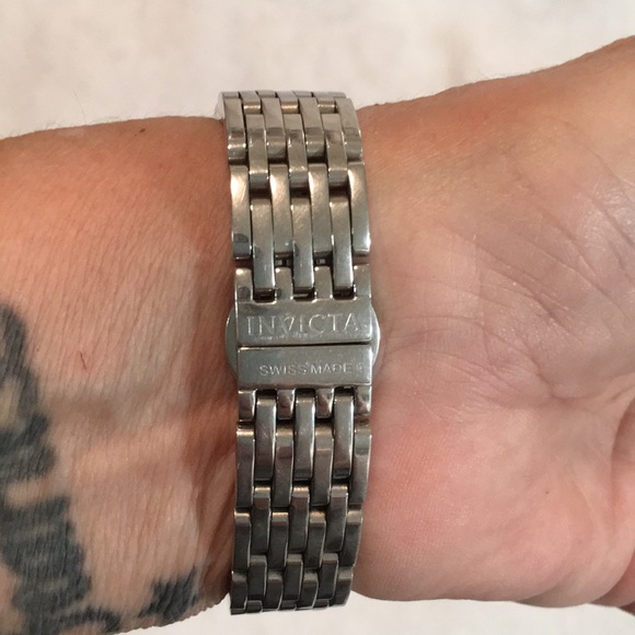 Ladies Invicta tank watch - Picture 3 of 5